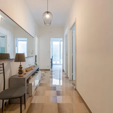 Giardino Al Mare By Interhome Lägenhet